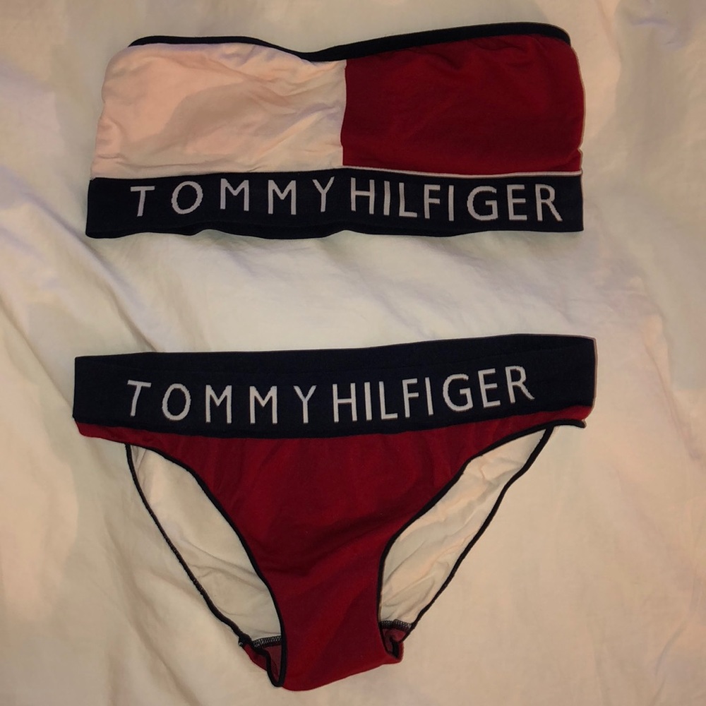 SUPER cute Tommy Hilfiger bikini!